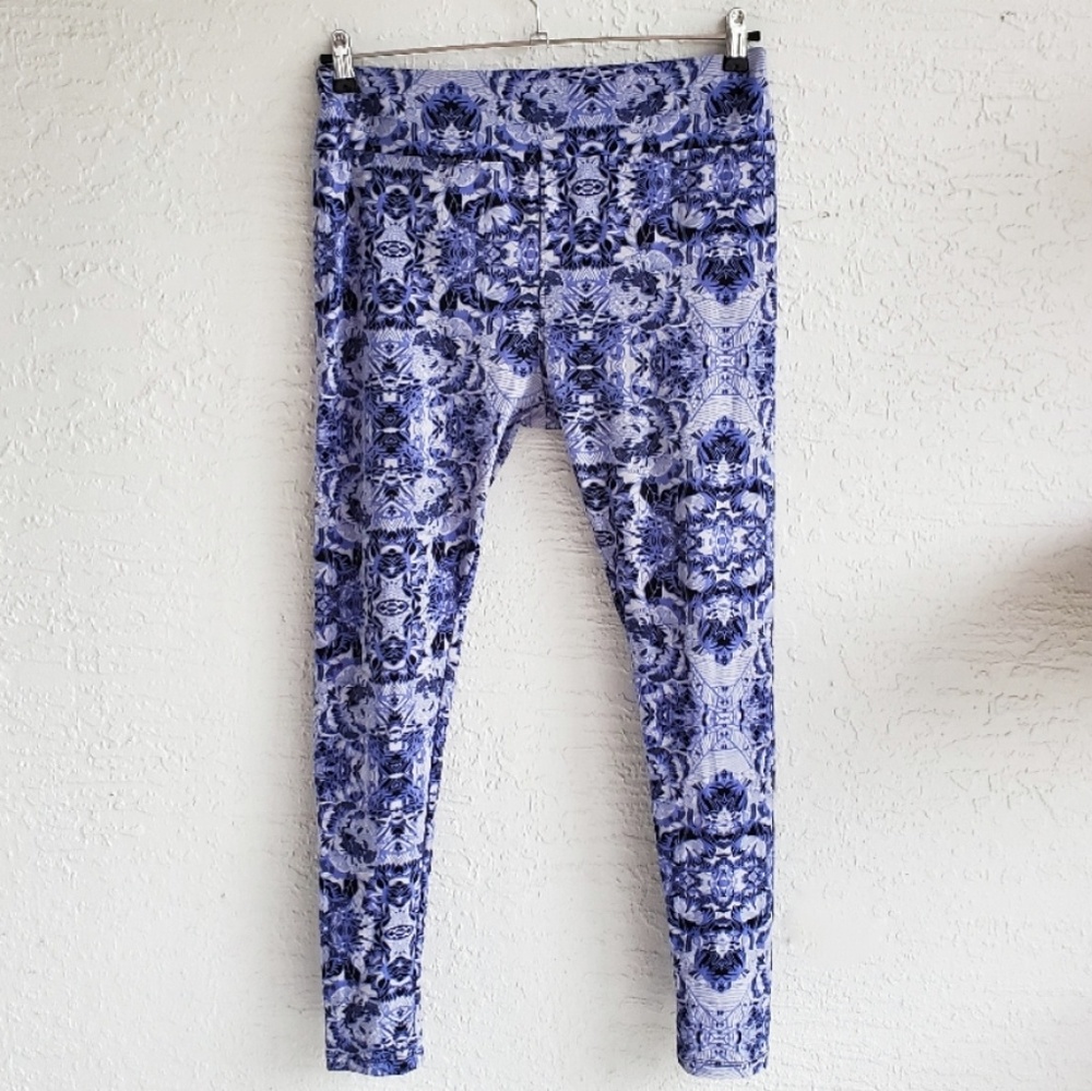BOGO 50% OFF!  Purple pattern LuLaRoe Leggings